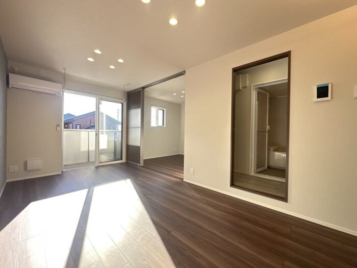 居室・リビング　リビング