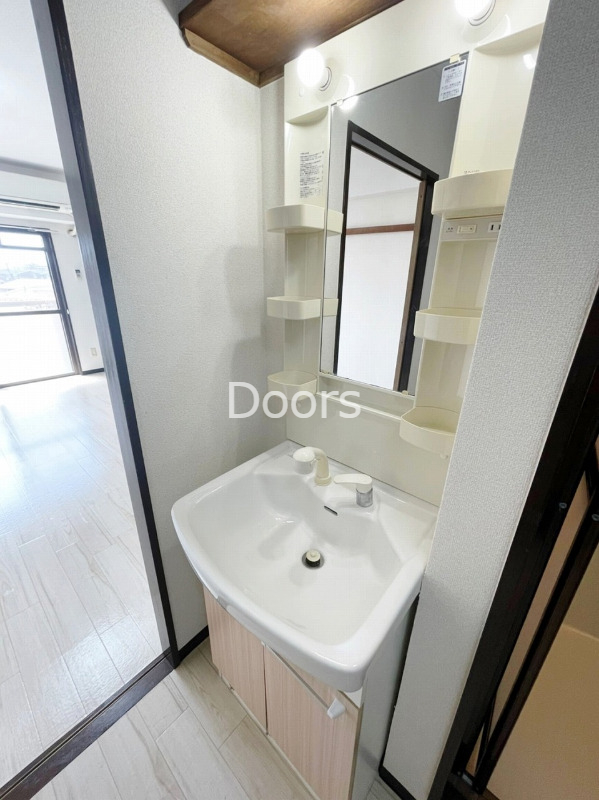 洗面設備　別のお部屋の写真です