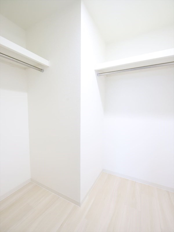 収納　ウォークインクローゼット付（収納充実してます）