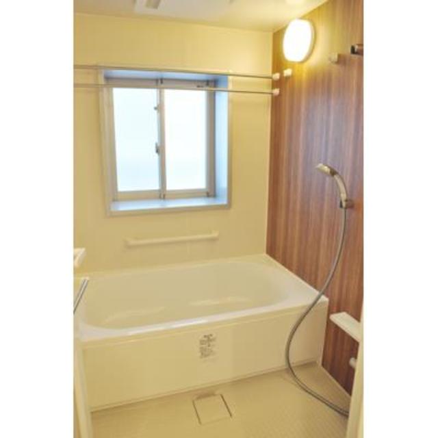 バス・シャワールーム　※写真は同タイプ住戸です。