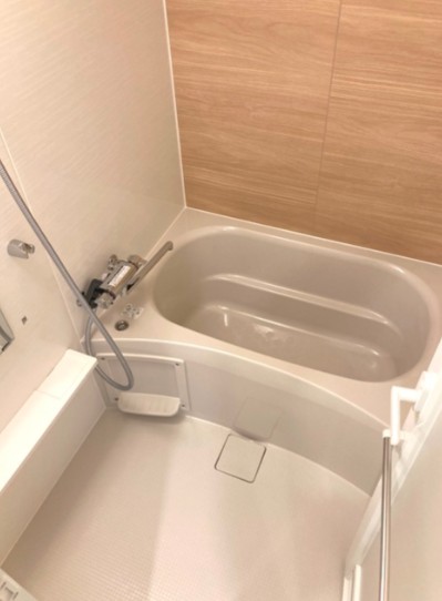 バス・シャワールーム　風呂