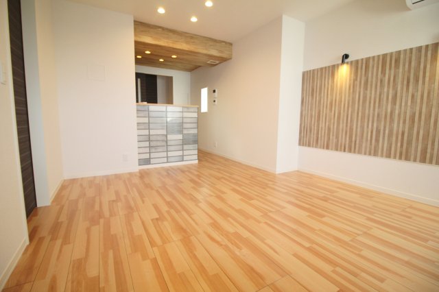 居室・リビング　別室の写真使用