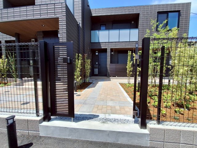 エントランス　毎日通るエントランスはこのようになっています