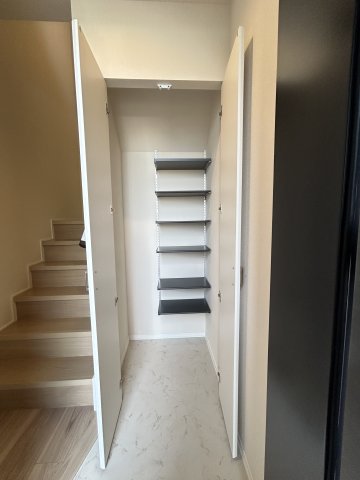 玄関　シンプルで使いやすい玄関です