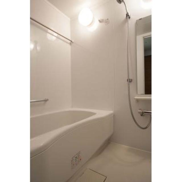 バス・シャワールーム　※写真は同タイプ住戸です。