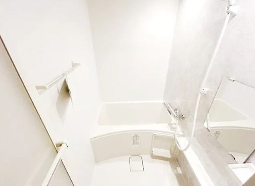 バス・シャワールーム　※別部屋の参考写真です。