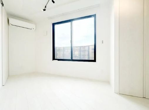 居室・リビング　※別部屋の参考写真です。