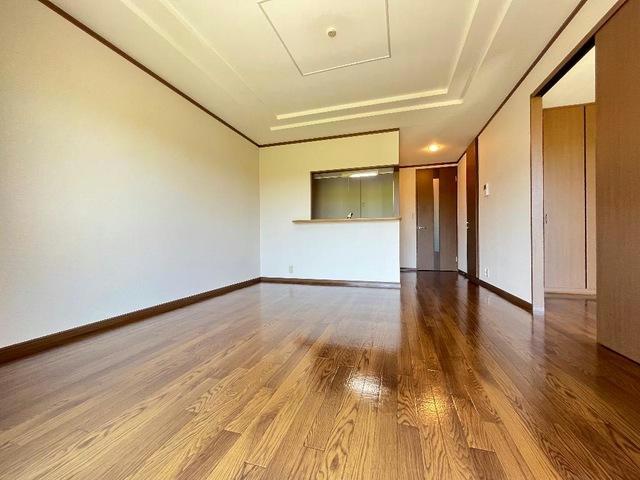 居室・リビング　ヴァン　パイン　コートB棟