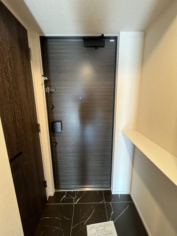玄関　※別部屋写真参照