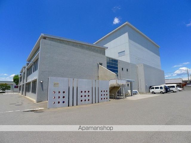 役所　尾島行政センター（役所）まで500m