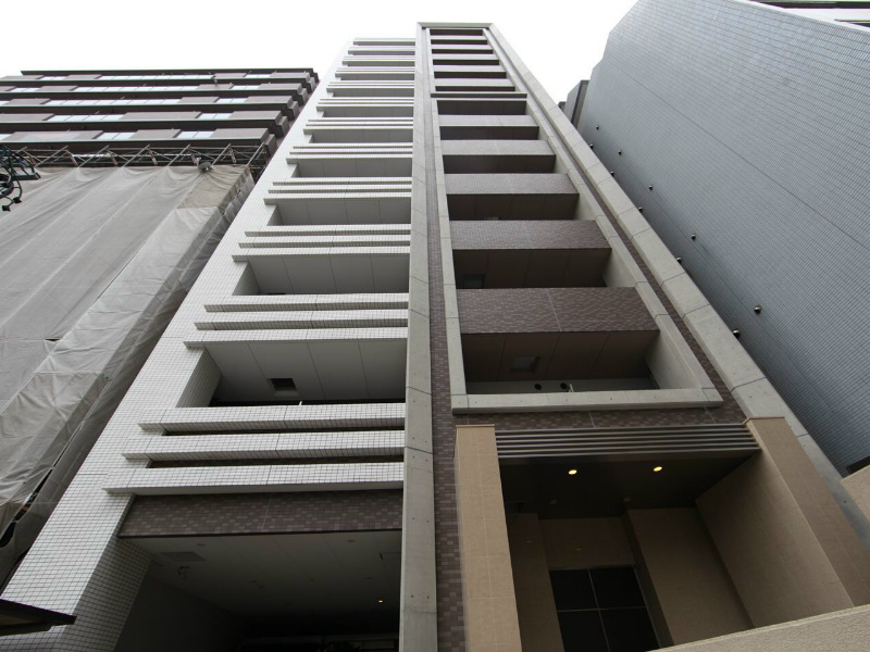 建物外観　外観　オートロック　宅配BOX　防犯カメラ　敷地内ゴミ置場