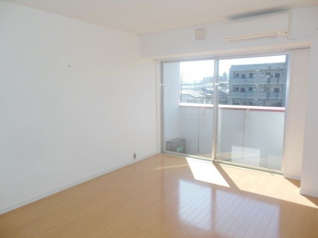 居室・リビング　★キレイな洋室です★