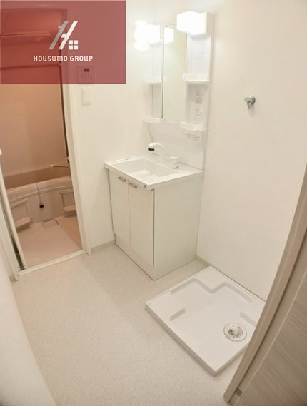 洗面設備　脱衣スペースもあります