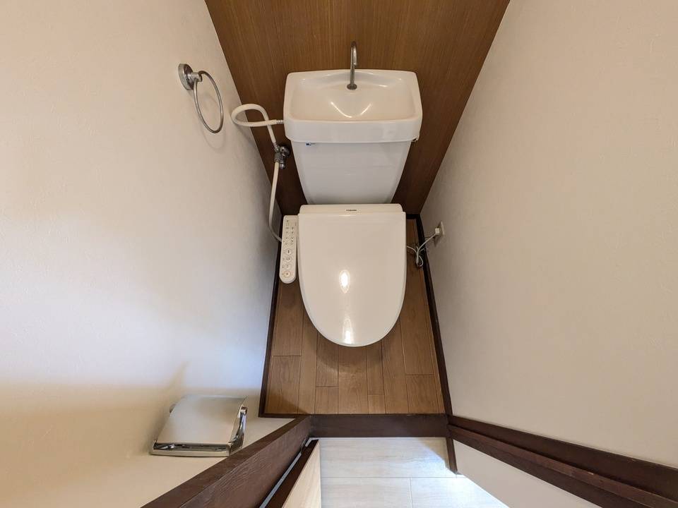 トイレ　トイレ