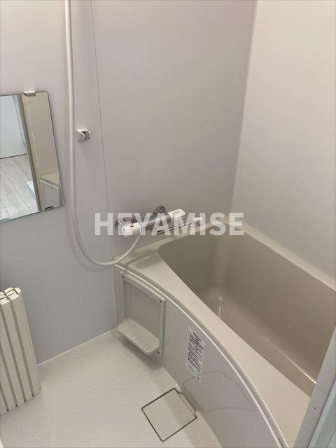 バス・シャワールーム　※室内画像はモデルルームのもの