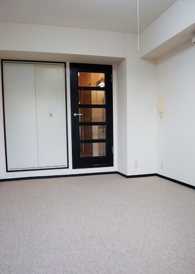 居室・リビング　同間取り別室写真