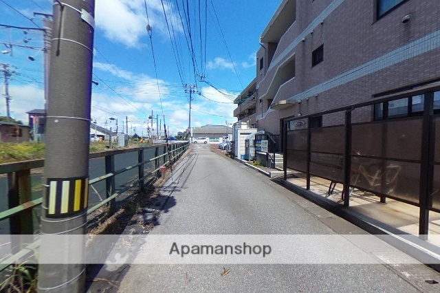 その他　前面道路（その他）まで0m