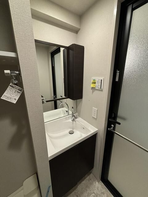 洗面設備　■独立洗面台