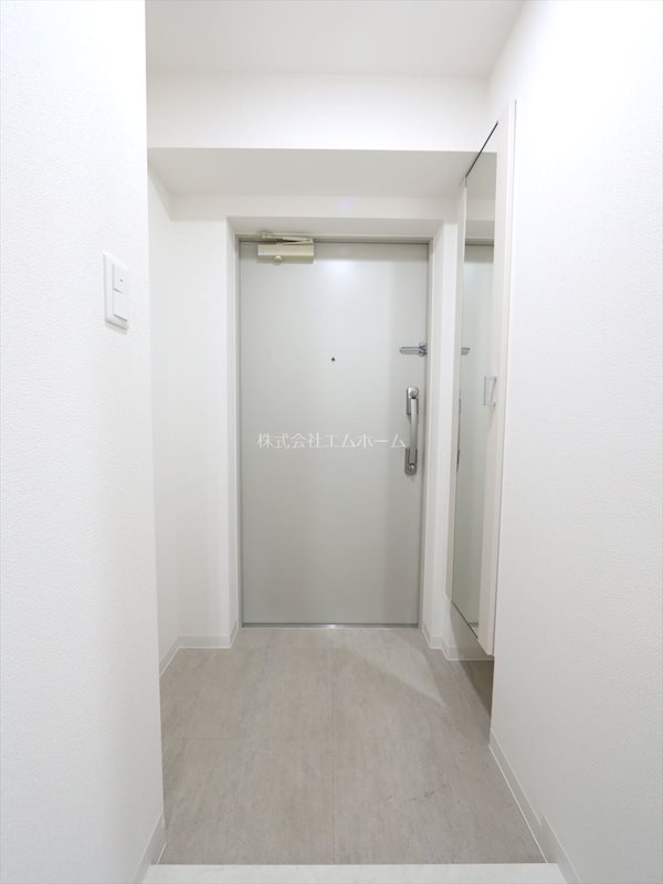 玄関　玄関　シューズボックス充実