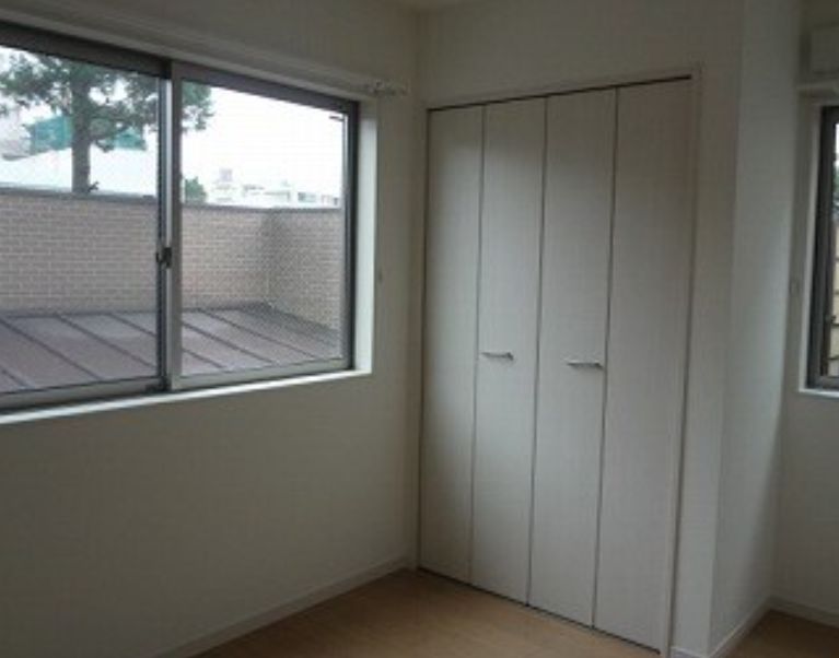 その他部屋・スペース　明るい色調の室内です