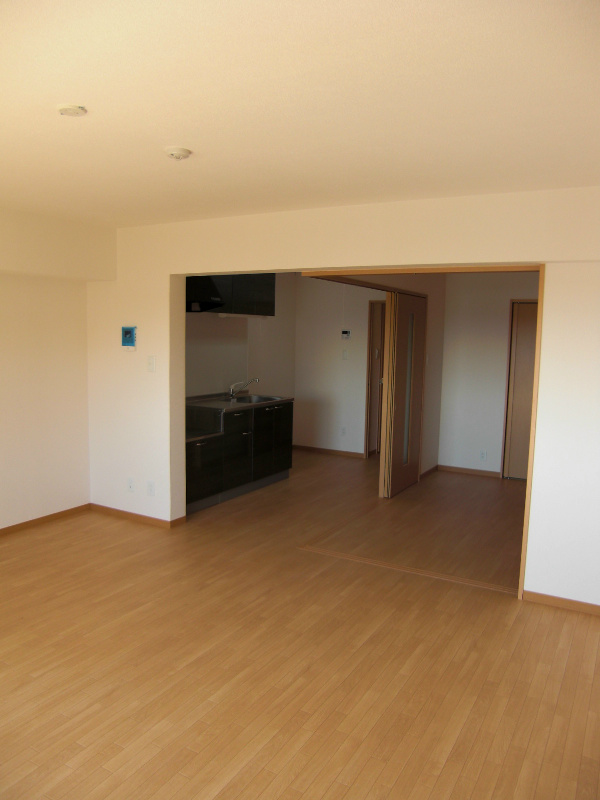 居室・リビング　※他部屋参照・現況優先