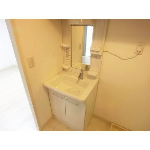 洗面設備　広い洗面スペース