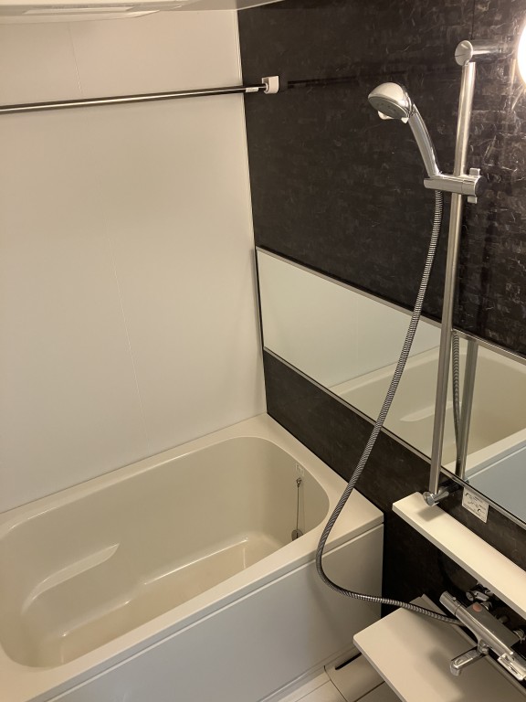 バス・シャワールーム　エルヴィータ駅南