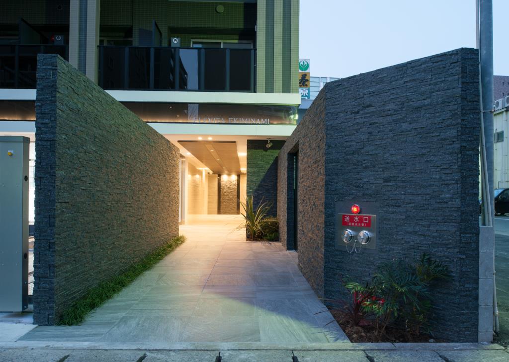 エントランス　エルヴィータ駅南