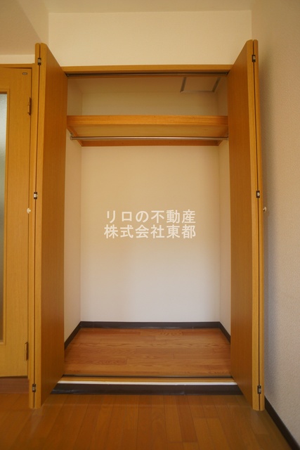 収納　※補修前のお写真です