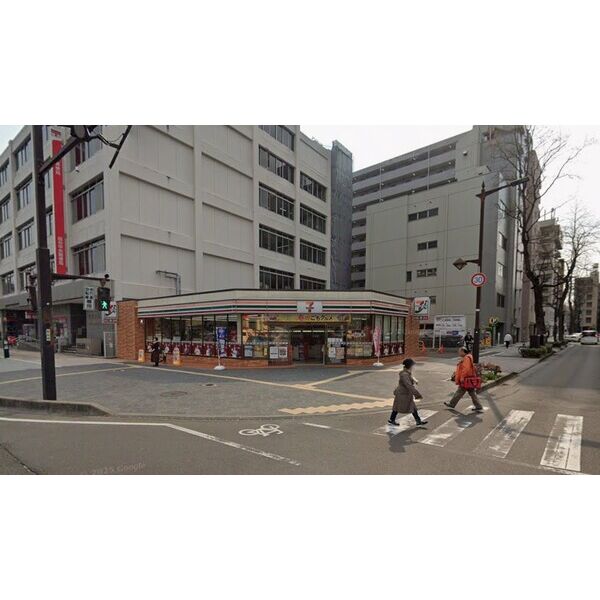 コンビニ　セブンイレブン仙台北目町店（コンビニ）まで180m