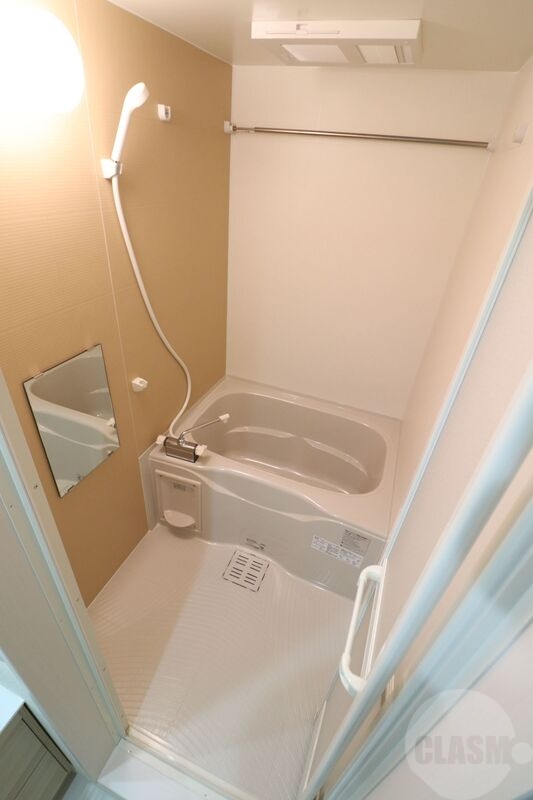 バス・シャワールーム　柔らかな印象のバスルーム