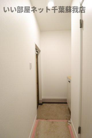 玄関　収納もある玄関です