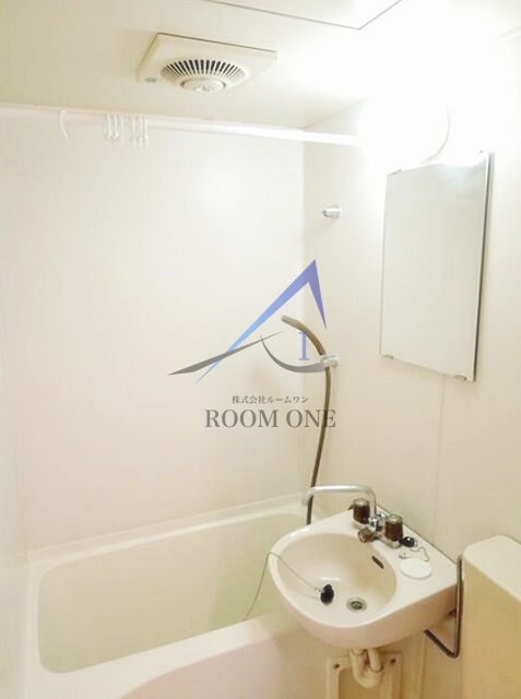 バス・シャワールーム　お風呂です。