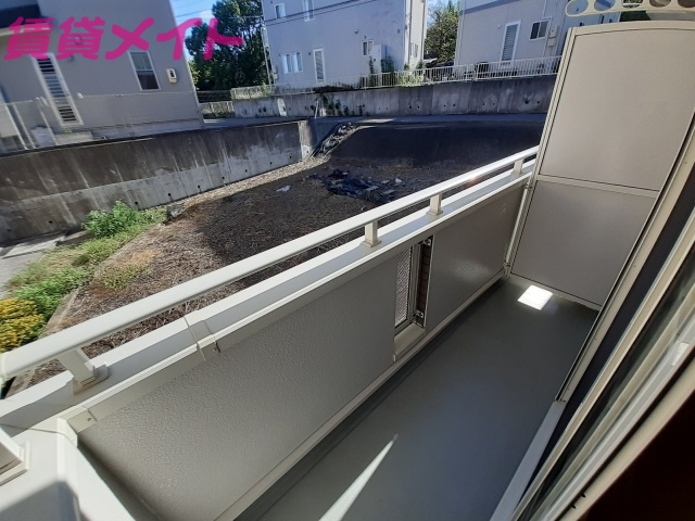 バルコニー　同物件別室の画像です