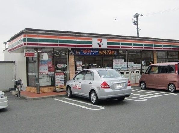 コンビニ　セブンイレブン（コンビニ）まで350m