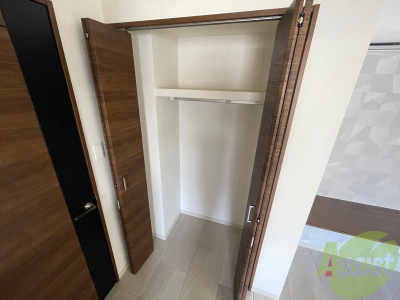 収納　寝室のクローゼットにもたくさん収納出来ますね！