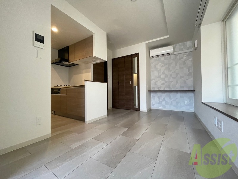 居室・リビング　広くてきれいなリビングです！快適に過ごせそうですね。