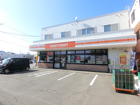 コンビニ　セイコーマート北広島中央店（コンビニ）まで586m