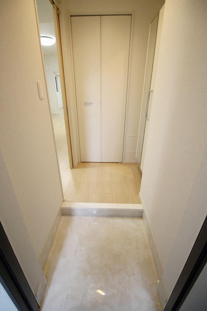 玄関　※別室参照