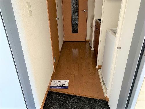 玄関　シューズボックスあり。