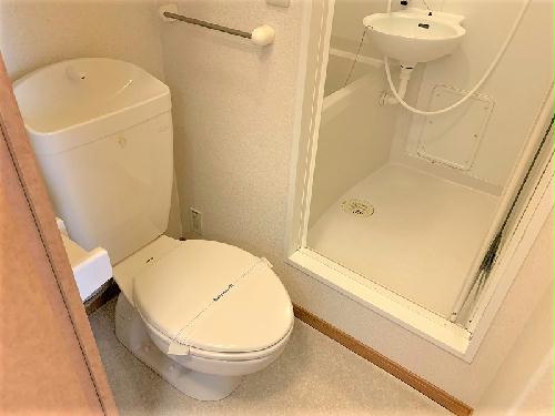 トイレ　お風呂、トイレ別です。