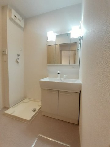 洗面設備　忙しい朝には欠かせない洗面所です