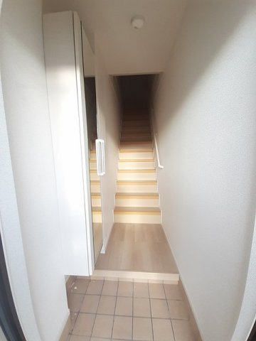 玄関　シンプルで使いやすい玄関です