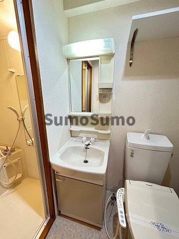 洗面設備　独立洗面台で身支度をすべて済ませてしまいましょう