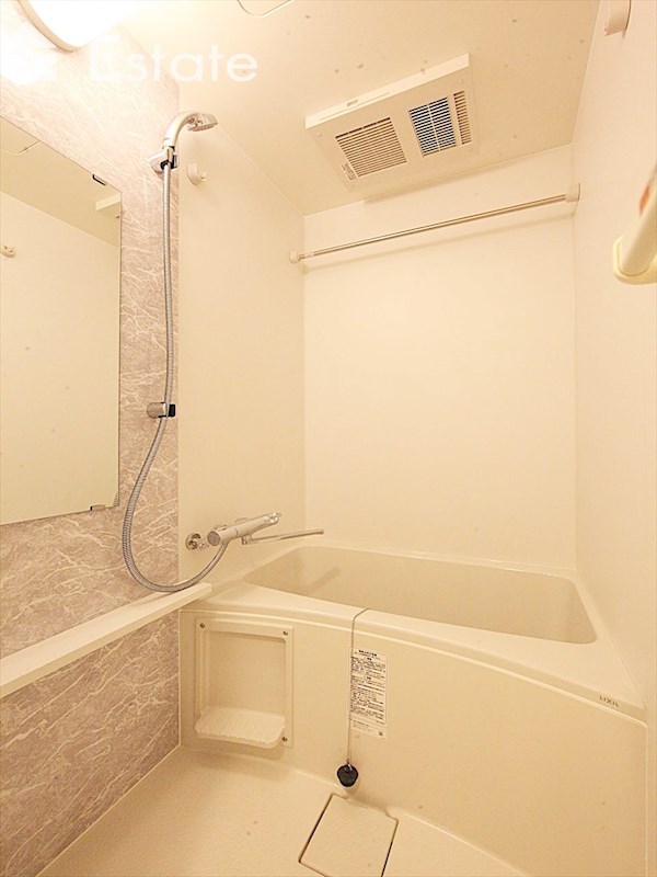 バス・シャワールーム　バスルーム