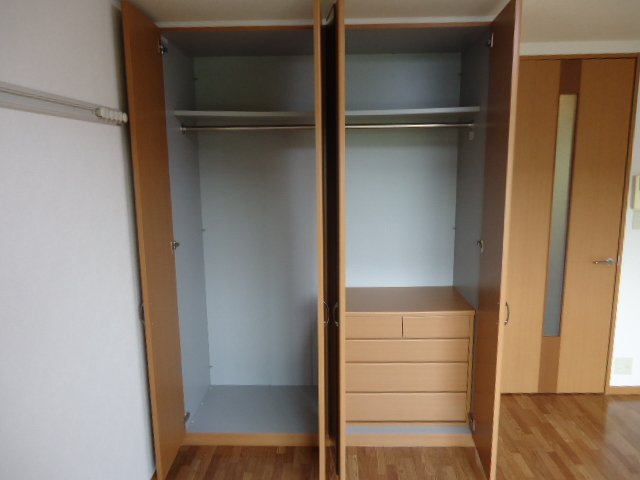 収納　クローゼット