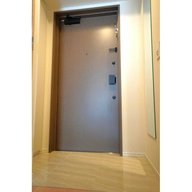 玄関　※同仕様写真含む