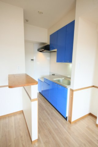 キッチン　※別部屋同間取りのお写真となります。参考にご覧くださいませ。