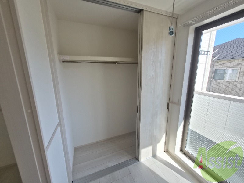 収納　収納は容量があり、棚も使いやすくなっています。