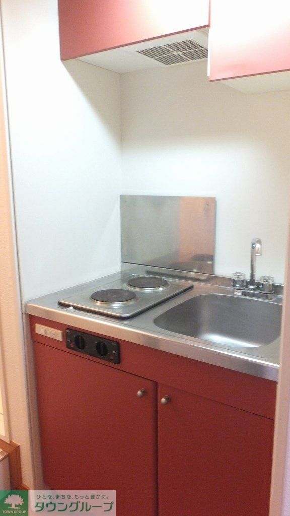 キッチン　2口の電気コンロ